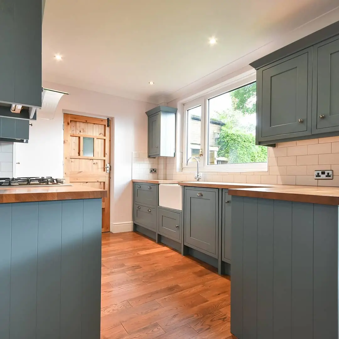 Grey resprayed kitchen 1